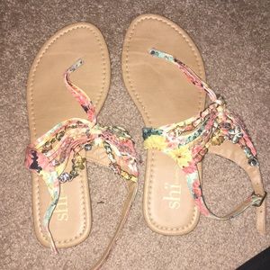 shi sandals